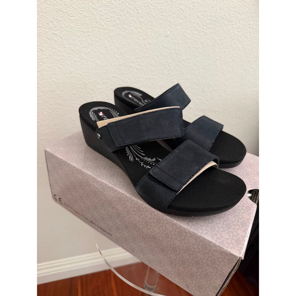 New Revere Sorrento wedge black angle sandals sz 7 - Picture 4 of 7
